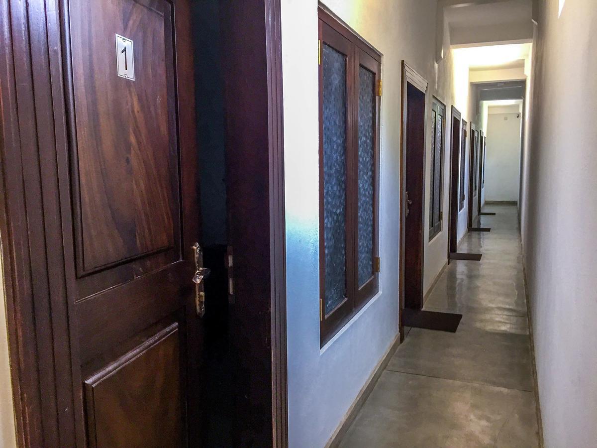 Us Motel Colombo Homagama Buitenkant foto